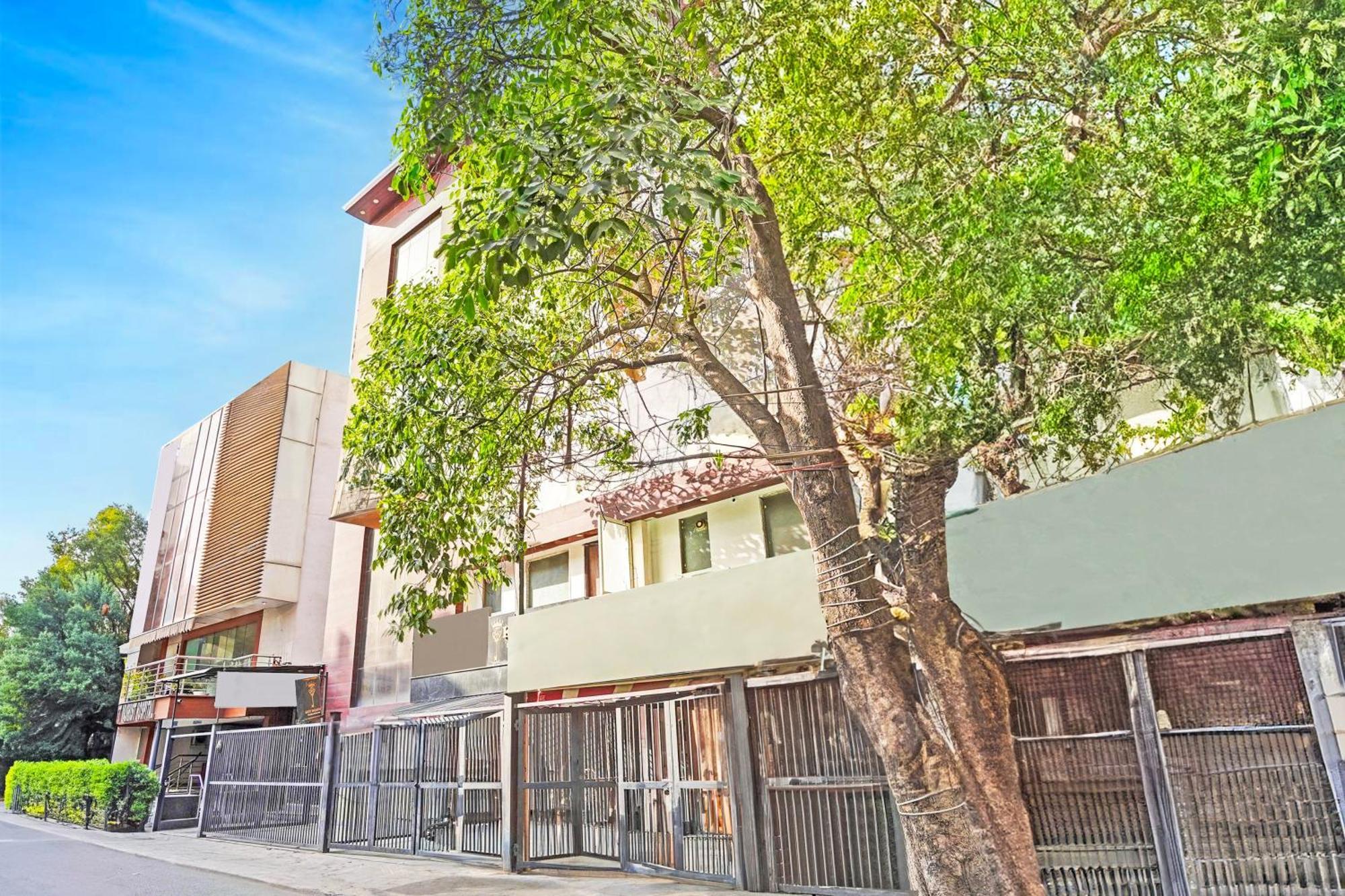Collection O Tilak Nagar Near Pacific Mall Делхи Екстериор снимка